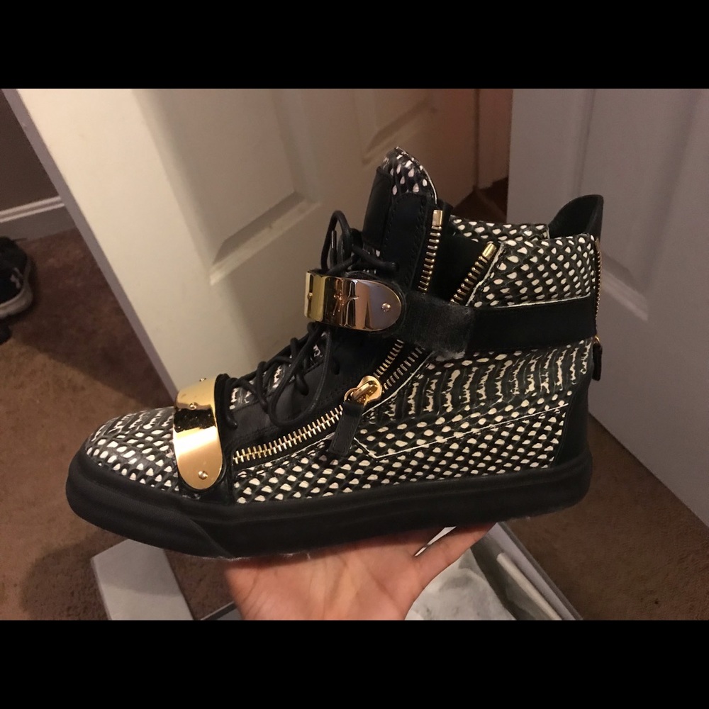 Giuseppe Zanotti Bundle